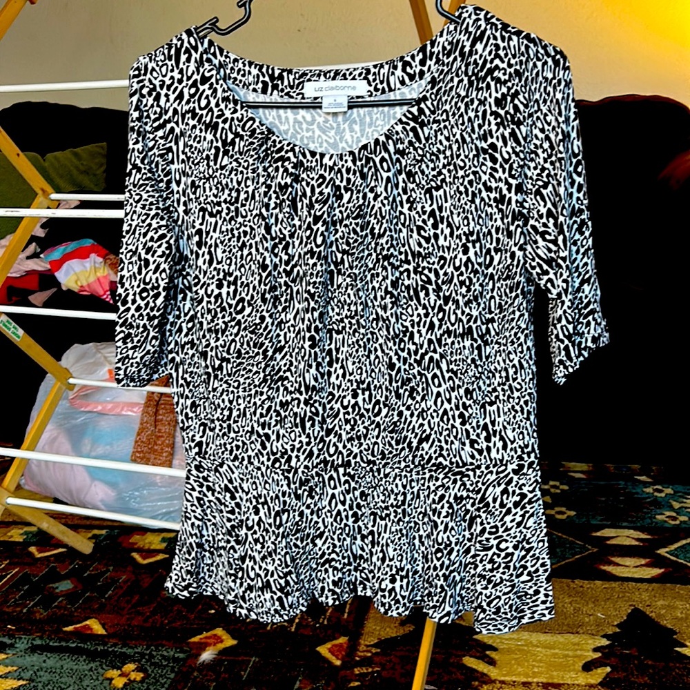 Liz Claiborne SM Rayon cheetah print shirt